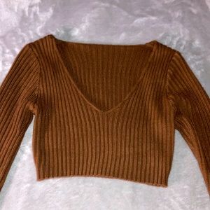 (L) Shein cropped sweater